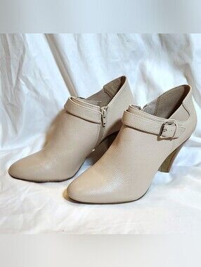 Alfani Shirlee Taupe Leather Ankle Boots Womens Sz 10 Booties